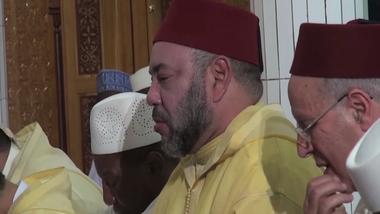 Le Roi Mohammed VI à la Grande Mosquée de Conakry | APAnews - African ...