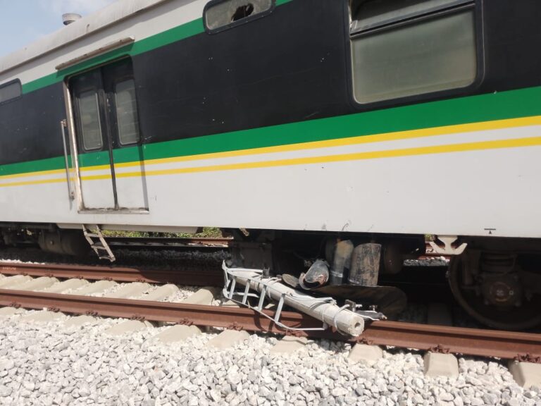 Nigerian train derails 4 days after resumption