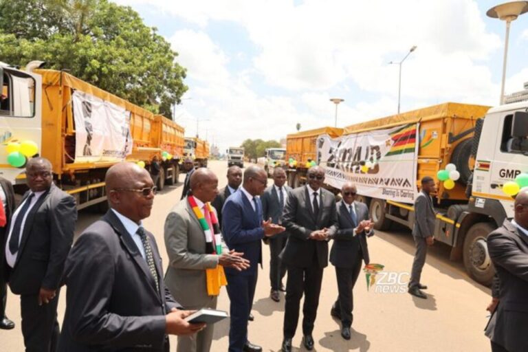 Zimbabwe sends aid as Mozambique floods displace thousands