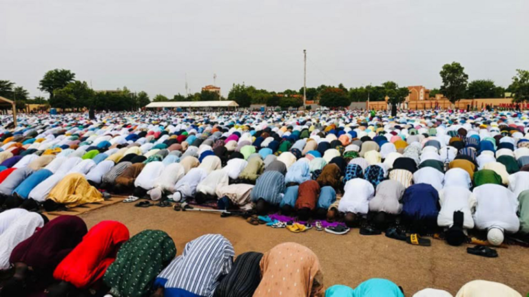 Eid prayers: Burkina yearns for peace, national unity