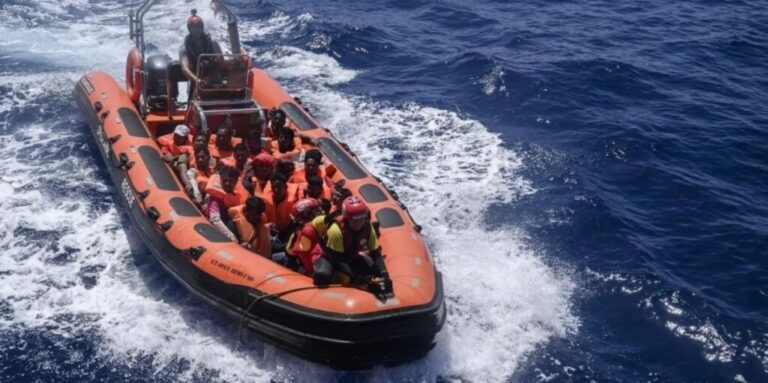 50 migrants missing after shipwreck off Libya