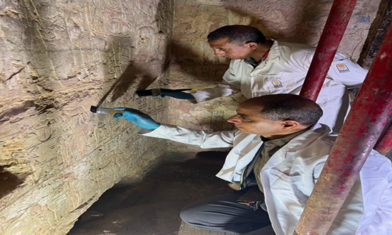 Egyptian archaeologists found three New Kingdom tombs