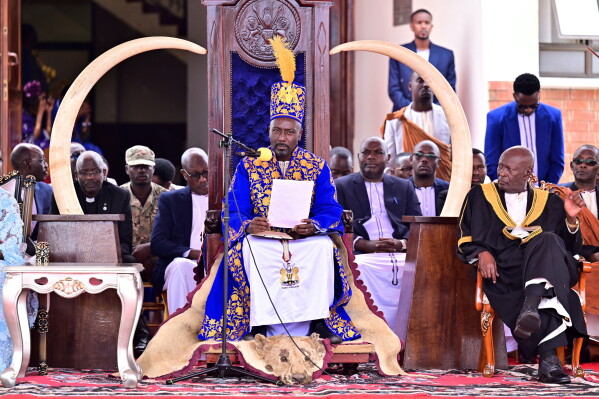TV journalist crowned king of Uganda’s Tooro kingdom